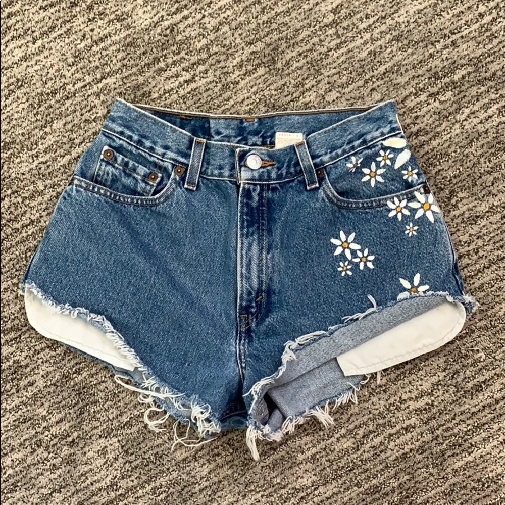 Vintage Cut Off Levi Shorts With Painted Daisies - Picture 2 of 4
